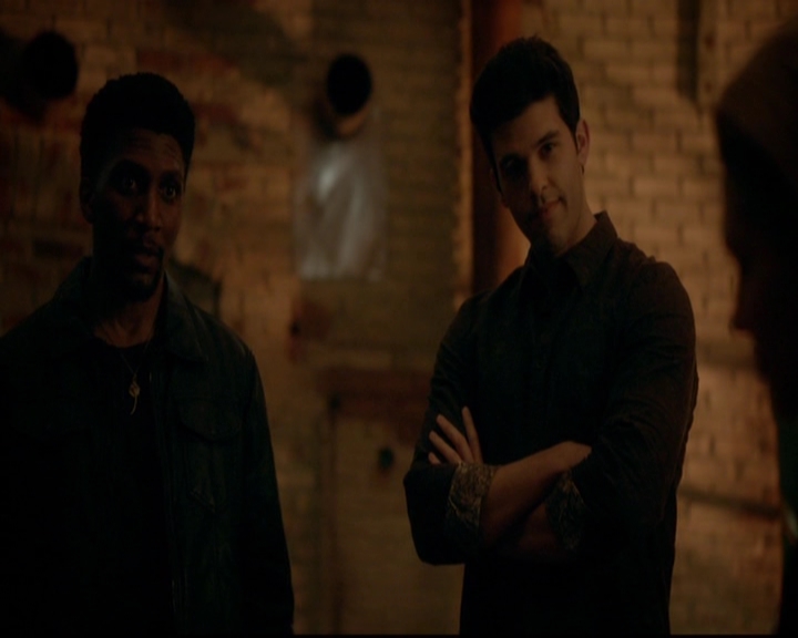 VampireDiariesWorld-dot-nl_TheOriginals_3x16AloneWithEverybody1951.jpg