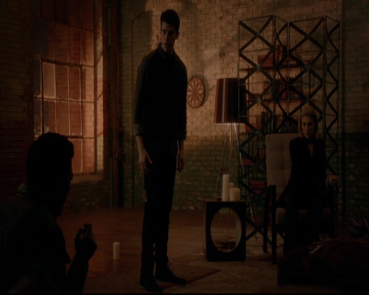 VampireDiariesWorld-dot-nl_TheOriginals_3x16AloneWithEverybody1994.jpg