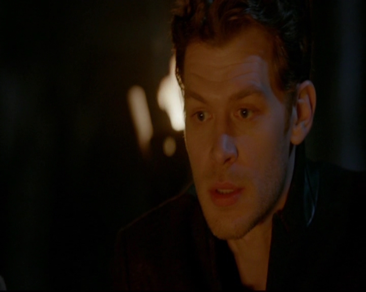 VampireDiariesWorld-dot-nl_TheOriginals_3x16AloneWithEverybody2086.jpg