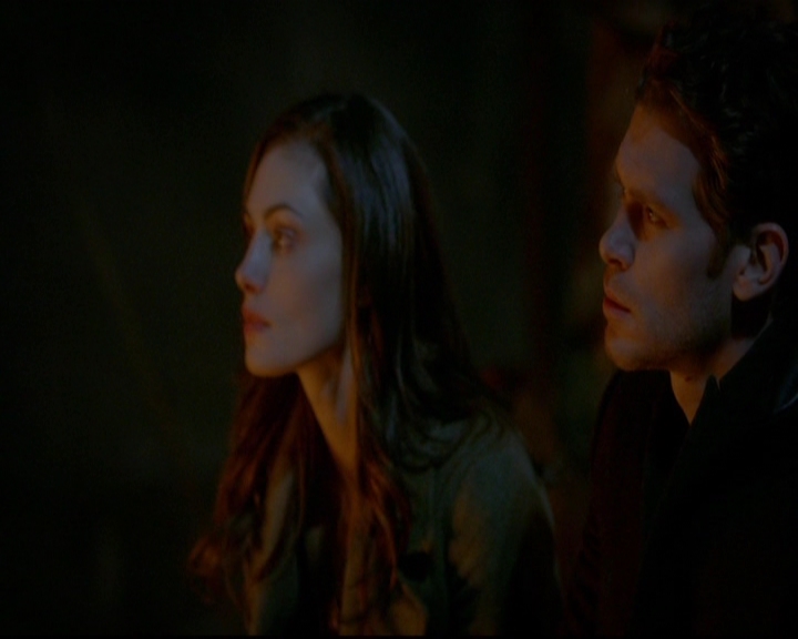 VampireDiariesWorld-dot-nl_TheOriginals_3x16AloneWithEverybody2106.jpg