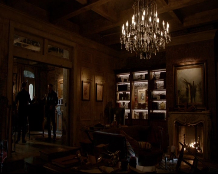 VampireDiariesWorld-dot-nl_TheOriginals_3x16AloneWithEverybody2130.jpg