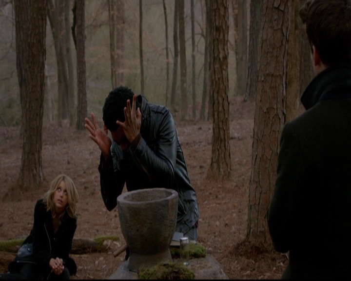 VampireDiariesWorld-dot-nl_TheOriginals_3x17BehindTheBlackHorizon0449.jpg