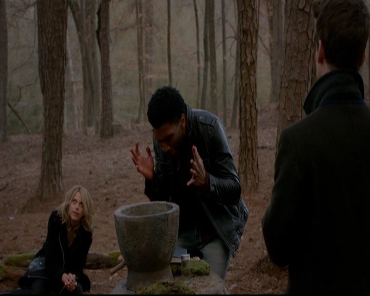 VampireDiariesWorld-dot-nl_TheOriginals_3x17BehindTheBlackHorizon0454.jpg