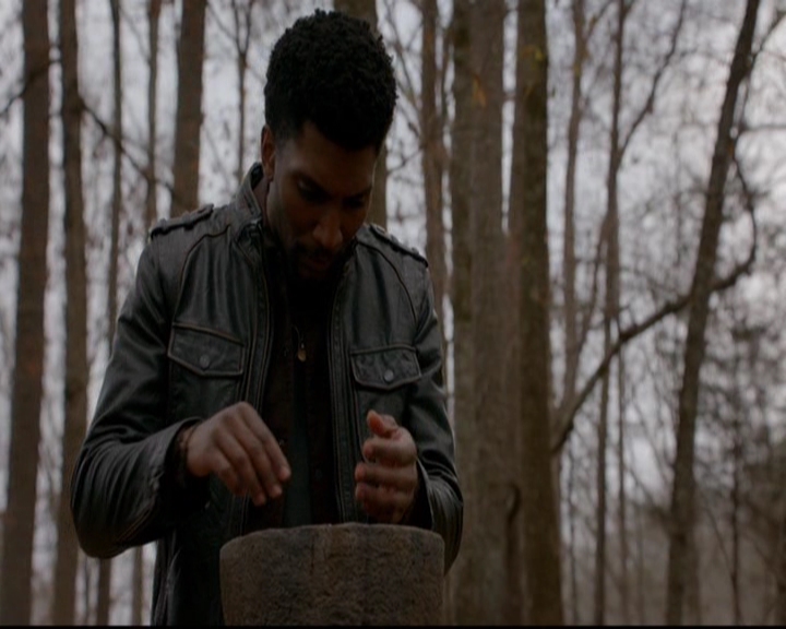 VampireDiariesWorld-dot-nl_TheOriginals_3x17BehindTheBlackHorizon0462.jpg