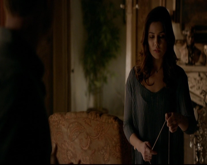 VampireDiariesWorld-dot-nl_TheOriginals_3x17BehindTheBlackHorizon0501.jpg