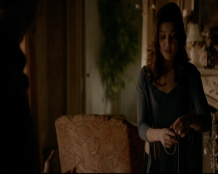 VampireDiariesWorld-dot-nl_TheOriginals_3x17BehindTheBlackHorizon0503.jpg