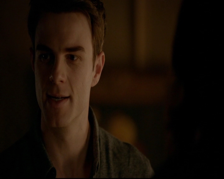 VampireDiariesWorld-dot-nl_TheOriginals_3x17BehindTheBlackHorizon0524.jpg