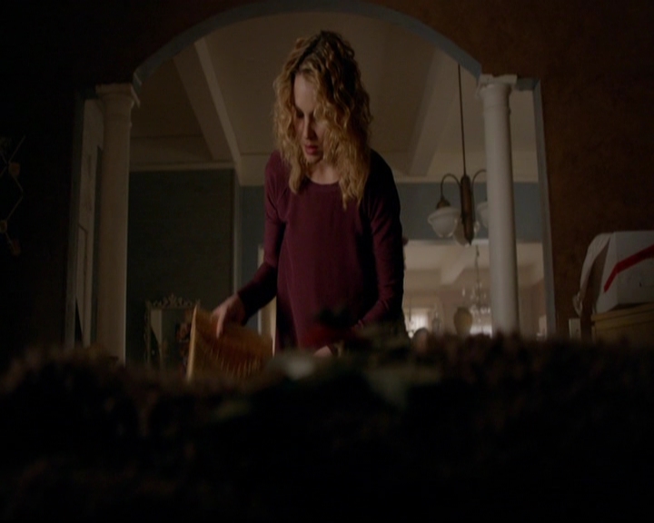 VampireDiariesWorld-dot-nl_TheOriginals_3x17BehindTheBlackHorizon0714.jpg