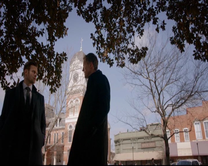 VampireDiariesWorld-dot-nl_TheOriginals_3x17BehindTheBlackHorizon0823.jpg