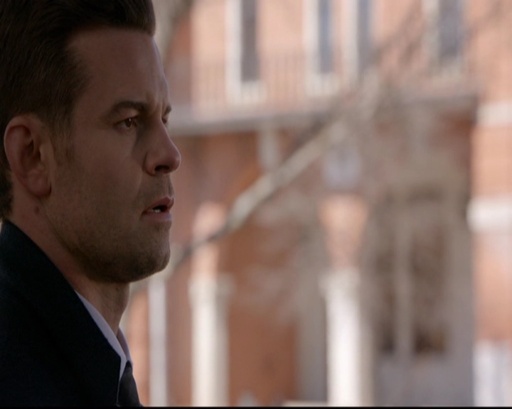 VampireDiariesWorld-dot-nl_TheOriginals_3x17BehindTheBlackHorizon0837.jpg