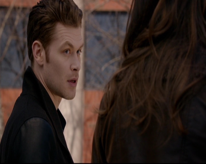 VampireDiariesWorld-dot-nl_TheOriginals_3x17BehindTheBlackHorizon0881.jpg