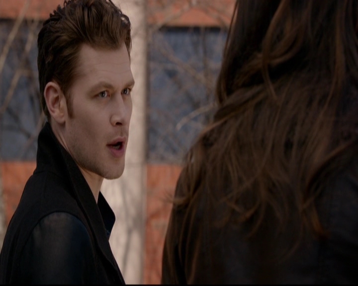 VampireDiariesWorld-dot-nl_TheOriginals_3x17BehindTheBlackHorizon0882.jpg