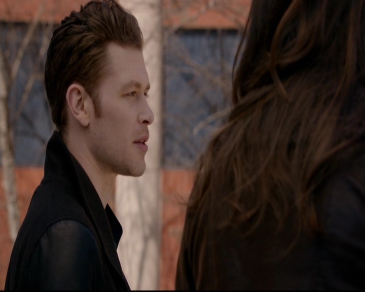 VampireDiariesWorld-dot-nl_TheOriginals_3x17BehindTheBlackHorizon0891.jpg