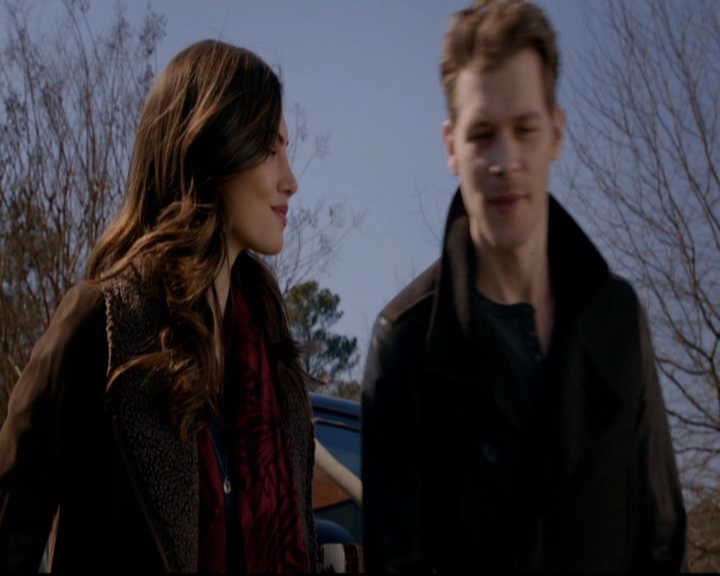 VampireDiariesWorld-dot-nl_TheOriginals_3x17BehindTheBlackHorizon0894.jpg