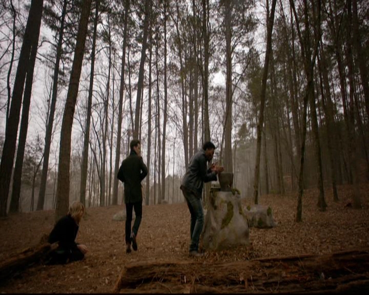 VampireDiariesWorld-dot-nl_TheOriginals_3x17BehindTheBlackHorizon0928.jpg