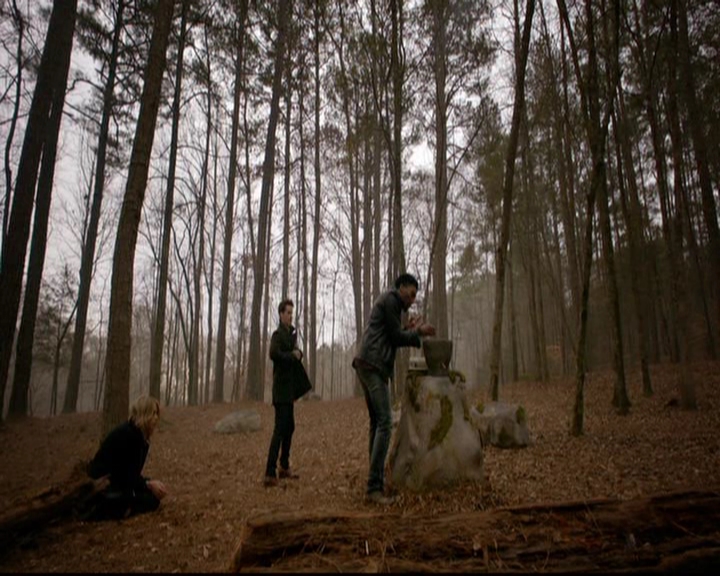 VampireDiariesWorld-dot-nl_TheOriginals_3x17BehindTheBlackHorizon0929.jpg