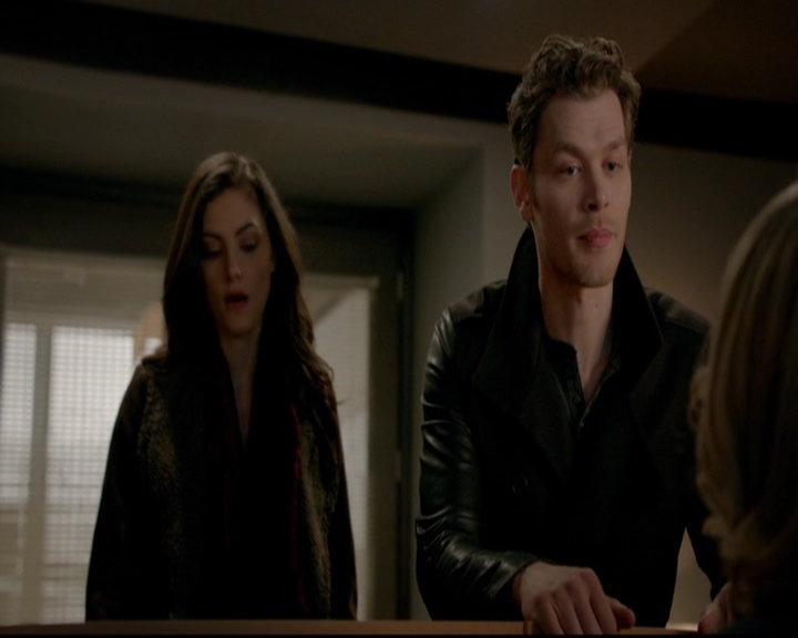 VampireDiariesWorld-dot-nl_TheOriginals_3x17BehindTheBlackHorizon0981.jpg