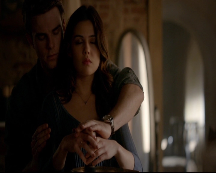 VampireDiariesWorld-dot-nl_TheOriginals_3x17BehindTheBlackHorizon1190.jpg