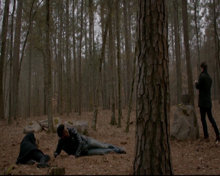 VampireDiariesWorld-dot-nl_TheOriginals_3x17BehindTheBlackHorizon1220.jpg