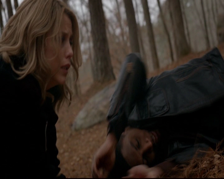 VampireDiariesWorld-dot-nl_TheOriginals_3x17BehindTheBlackHorizon1238.jpg