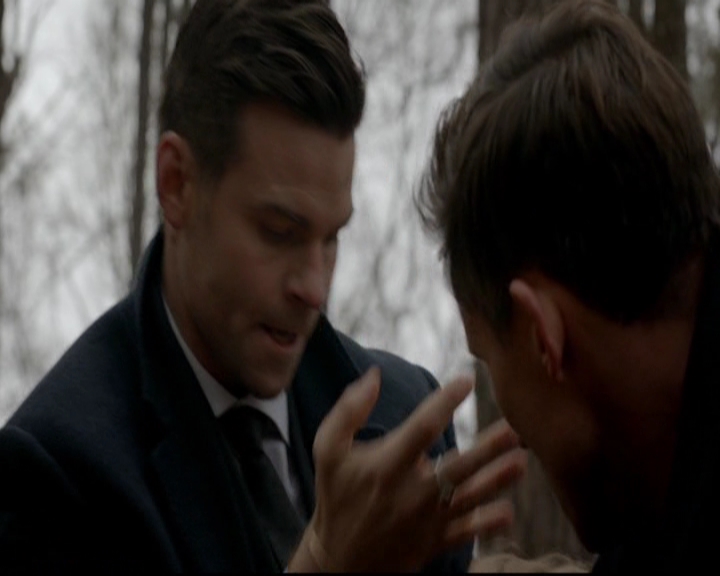 VampireDiariesWorld-dot-nl_TheOriginals_3x17BehindTheBlackHorizon1304.jpg