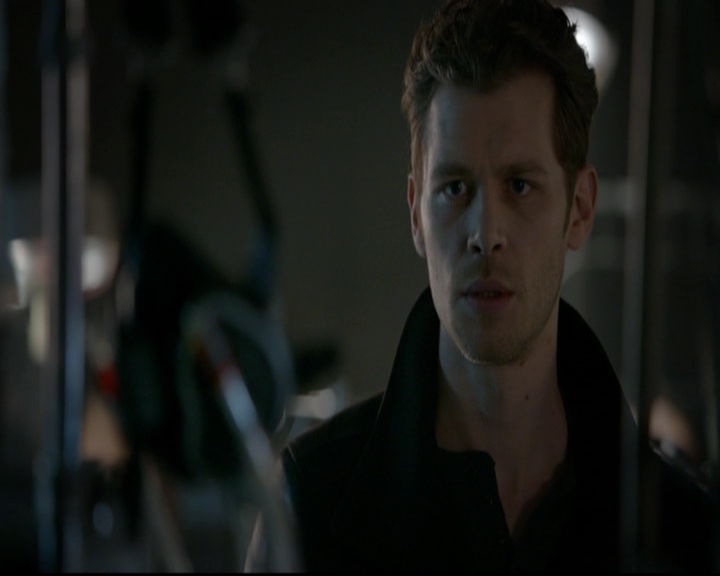 VampireDiariesWorld-dot-nl_TheOriginals_3x17BehindTheBlackHorizon1340.jpg