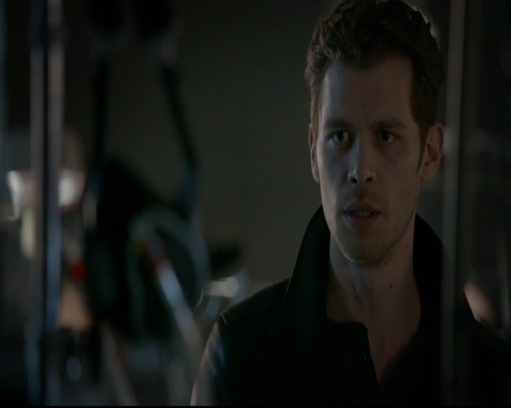 VampireDiariesWorld-dot-nl_TheOriginals_3x17BehindTheBlackHorizon1342.jpg