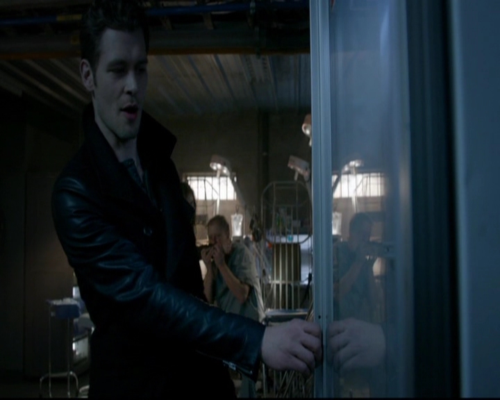 VampireDiariesWorld-dot-nl_TheOriginals_3x17BehindTheBlackHorizon1347.jpg