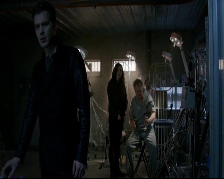 VampireDiariesWorld-dot-nl_TheOriginals_3x17BehindTheBlackHorizon1361.jpg