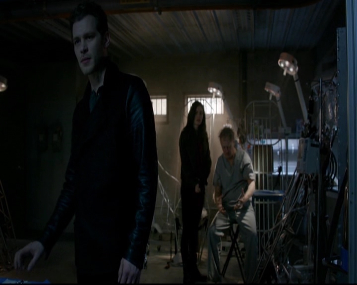 VampireDiariesWorld-dot-nl_TheOriginals_3x17BehindTheBlackHorizon1362.jpg