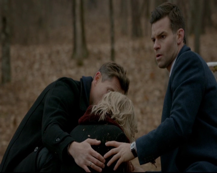 VampireDiariesWorld-dot-nl_TheOriginals_3x17BehindTheBlackHorizon1397.jpg