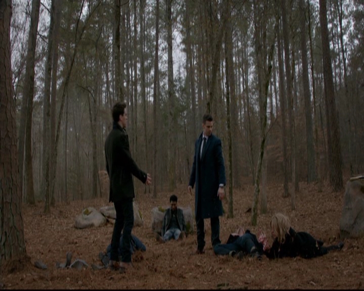 VampireDiariesWorld-dot-nl_TheOriginals_3x17BehindTheBlackHorizon1455.jpg