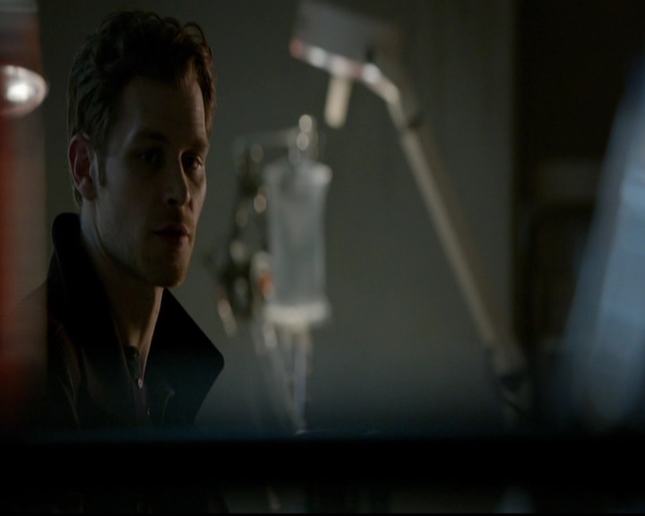 VampireDiariesWorld-dot-nl_TheOriginals_3x17BehindTheBlackHorizon1578.jpg