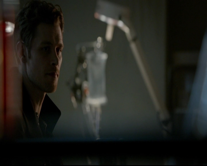 VampireDiariesWorld-dot-nl_TheOriginals_3x17BehindTheBlackHorizon1579.jpg