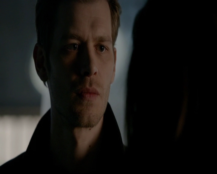 VampireDiariesWorld-dot-nl_TheOriginals_3x17BehindTheBlackHorizon1609.jpg