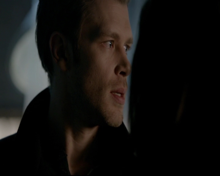 VampireDiariesWorld-dot-nl_TheOriginals_3x17BehindTheBlackHorizon1611.jpg