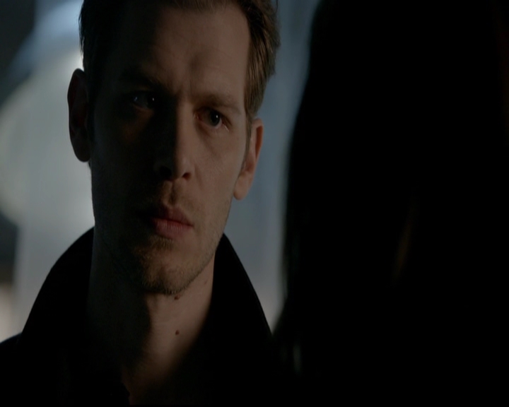 VampireDiariesWorld-dot-nl_TheOriginals_3x17BehindTheBlackHorizon1614.jpg