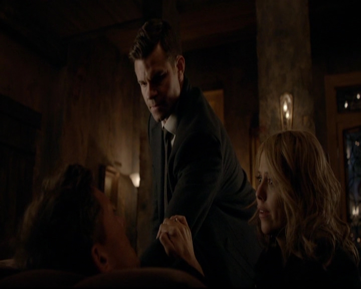 VampireDiariesWorld-dot-nl_TheOriginals_3x17BehindTheBlackHorizon1646.jpg