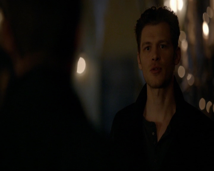 VampireDiariesWorld-dot-nl_TheOriginals_3x17BehindTheBlackHorizon1663.jpg