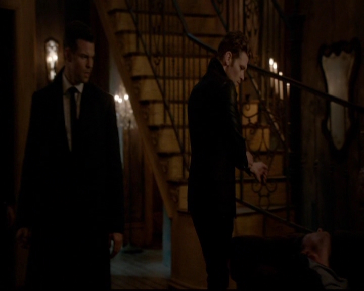 VampireDiariesWorld-dot-nl_TheOriginals_3x17BehindTheBlackHorizon1676.jpg