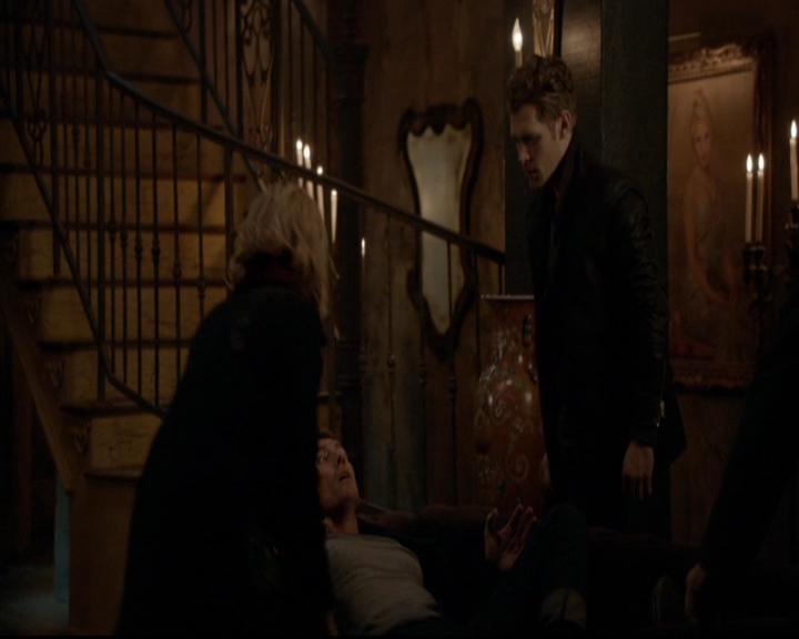 VampireDiariesWorld-dot-nl_TheOriginals_3x17BehindTheBlackHorizon1768.jpg