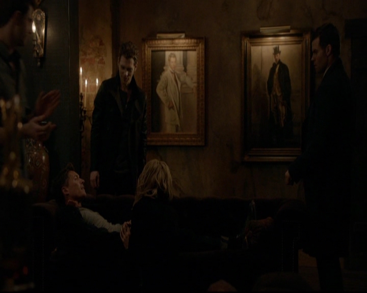 VampireDiariesWorld-dot-nl_TheOriginals_3x17BehindTheBlackHorizon1782.jpg