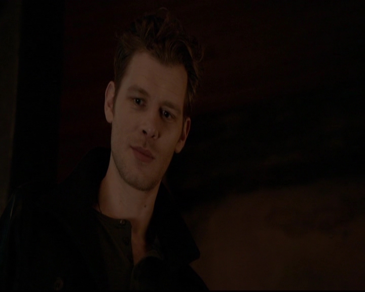 VampireDiariesWorld-dot-nl_TheOriginals_3x17BehindTheBlackHorizon1805.jpg