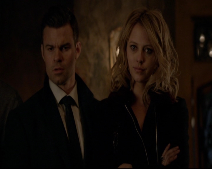 VampireDiariesWorld-dot-nl_TheOriginals_3x17BehindTheBlackHorizon1808.jpg