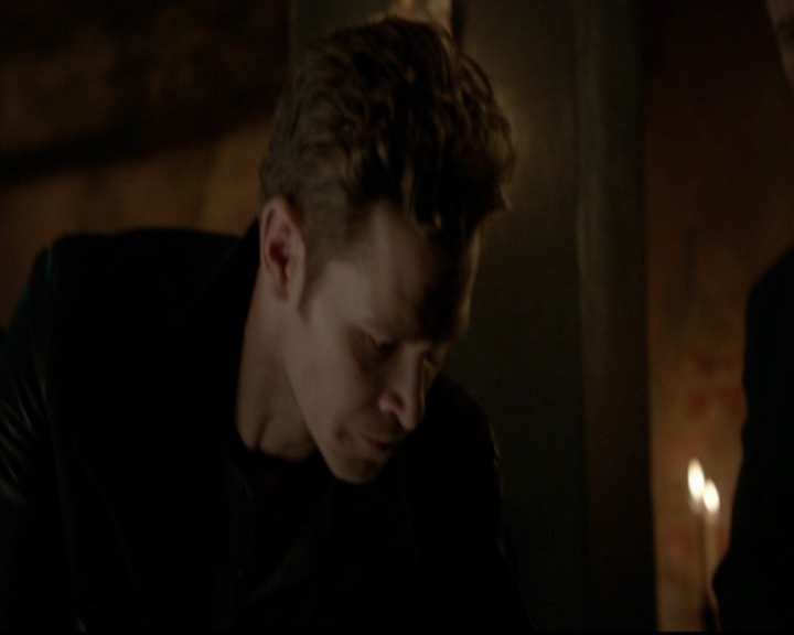 VampireDiariesWorld-dot-nl_TheOriginals_3x17BehindTheBlackHorizon1861.jpg