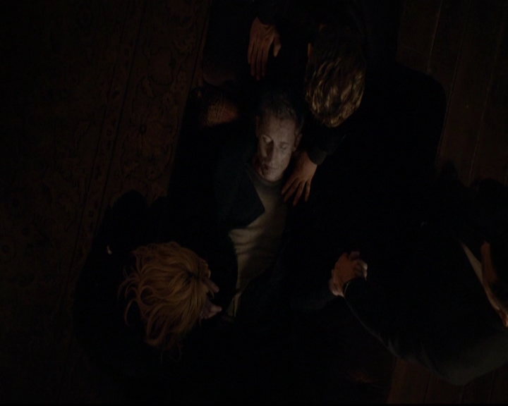 VampireDiariesWorld-dot-nl_TheOriginals_3x17BehindTheBlackHorizon1921.jpg