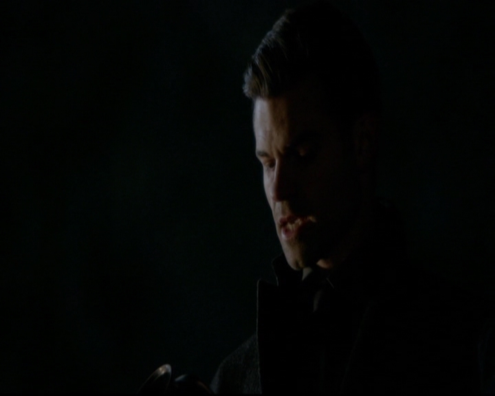 VampireDiariesWorld-dot-nl_TheOriginals_3x17BehindTheBlackHorizon1948.jpg