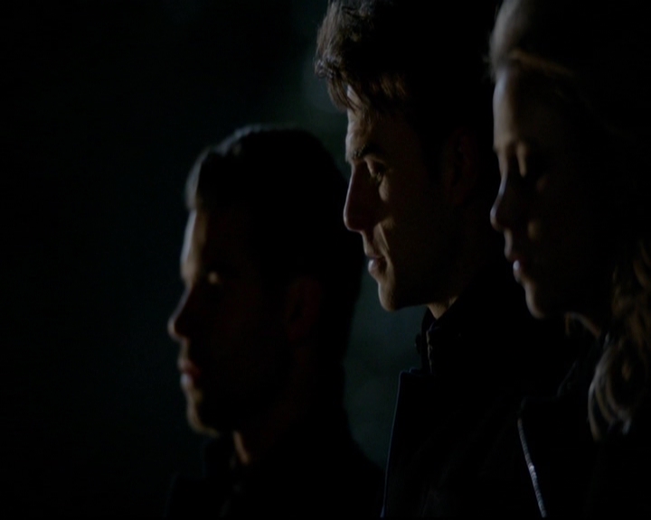 VampireDiariesWorld-dot-nl_TheOriginals_3x17BehindTheBlackHorizon1982.jpg