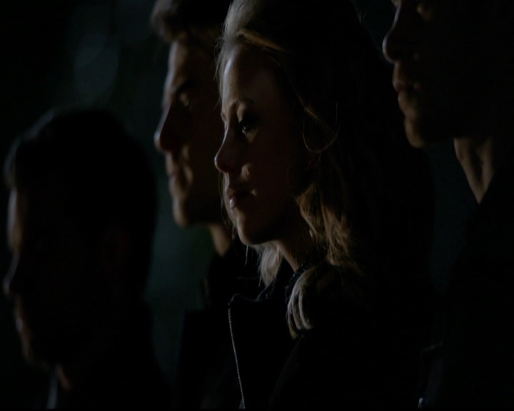 VampireDiariesWorld-dot-nl_TheOriginals_3x17BehindTheBlackHorizon2007.jpg