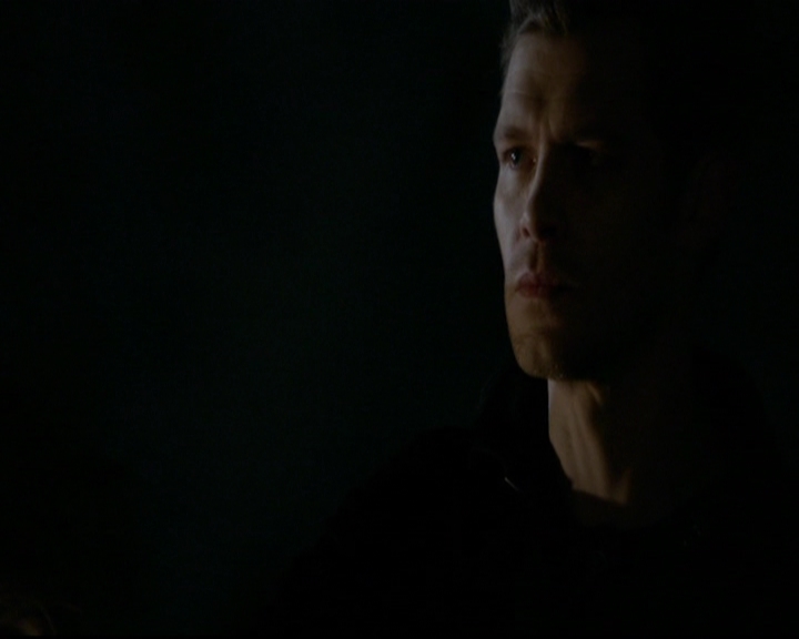 VampireDiariesWorld-dot-nl_TheOriginals_3x17BehindTheBlackHorizon2035.jpg